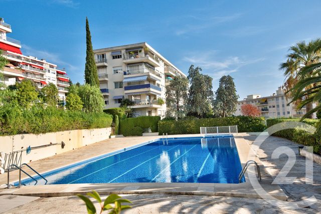 Appartement F3 &agrave; louer - 3 pi&egrave;ces - 99 m2 - Nice - 06 - PROVENCE-ALPES-COTE-D-AZUR