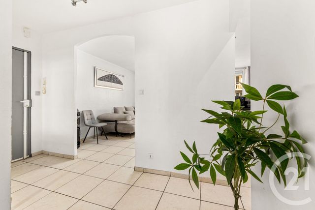Appartement F3 &agrave; vendre - 3 pi&egrave;ces - 61,27 m2 - Nice - 06 - PROVENCE-ALPES-COTE-D-AZUR