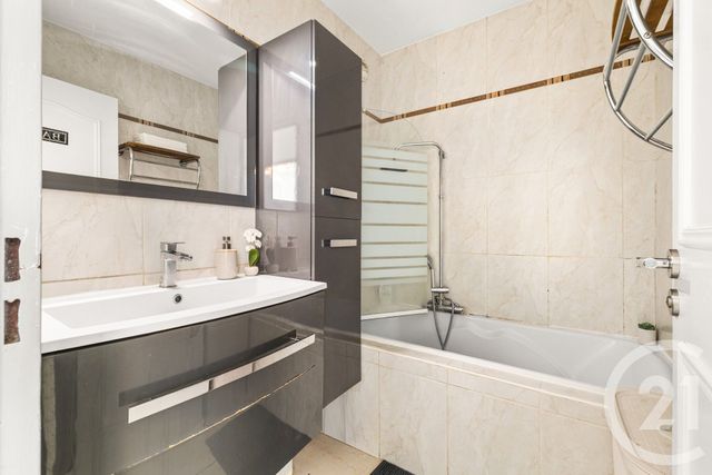 Appartement F3 &agrave; vendre - 3 pi&egrave;ces - 61,27 m2 - Nice - 06 - PROVENCE-ALPES-COTE-D-AZUR