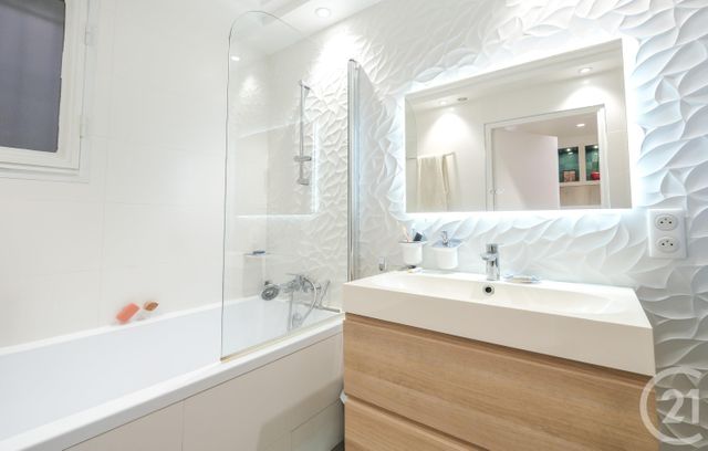 Appartement F3 &agrave; vendre - 3 pi&egrave;ces - 67 m2 - Nice - 06 - PROVENCE-ALPES-COTE-D-AZUR