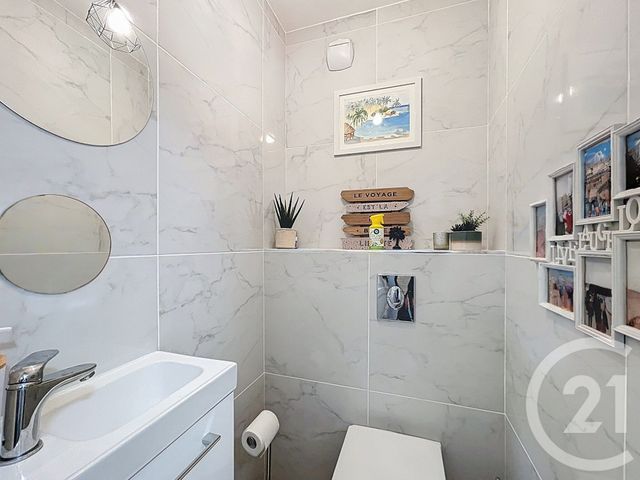 Appartement F4 &agrave; vendre - 4 pi&egrave;ces - 82 m2 - St Laurent Du Var - 06 - PROVENCE-ALPES-COTE-D-AZUR