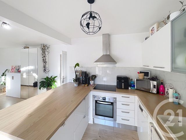 Appartement F4 &agrave; vendre - 4 pi&egrave;ces - 82 m2 - St Laurent Du Var - 06 - PROVENCE-ALPES-COTE-D-AZUR