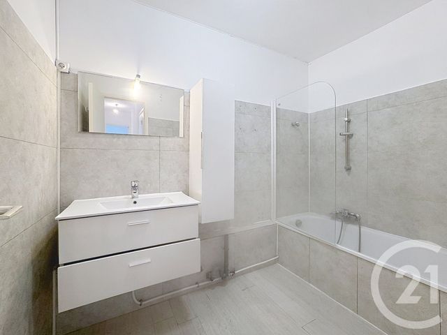 Appartement F4 &agrave; louer - 4 pi&egrave;ces - 84 m2 - Nice - 06 - PROVENCE-ALPES-COTE-D-AZUR