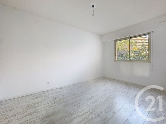 Appartement F4 &agrave; louer - 4 pi&egrave;ces - 84 m2 - Nice - 06 - PROVENCE-ALPES-COTE-D-AZUR