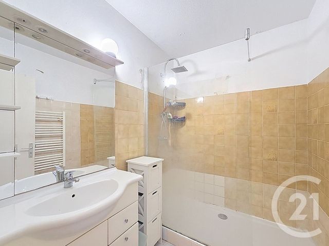 Appartement F3 &agrave; vendre - 3 pi&egrave;ces - 60 m2 - St Laurent Du Var - 06 - PROVENCE-ALPES-COTE-D-AZUR