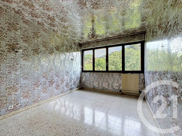 Appartement F4 &agrave; vendre - 4 pi&egrave;ces - 84 m2 - Cannes La Bocca - 06 - PROVENCE-ALPES-COTE-D-AZUR