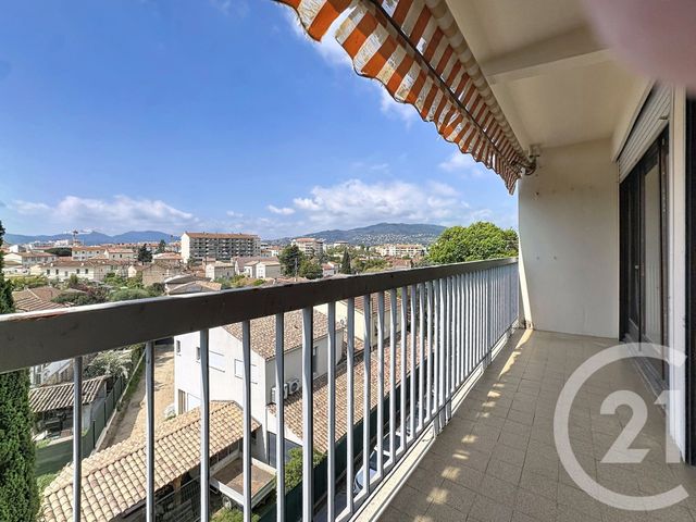 Appartement F4 &agrave; vendre - 4 pi&egrave;ces - 84 m2 - Cannes La Bocca - 06 - PROVENCE-ALPES-COTE-D-AZUR