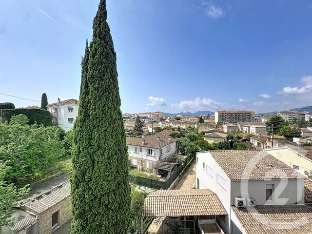 Appartement F4 &agrave; vendre - 4 pi&egrave;ces - 84 m2 - Cannes La Bocca - 06 - PROVENCE-ALPES-COTE-D-AZUR