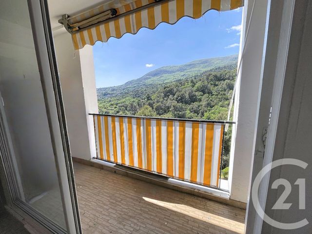 Appartement F5 &agrave; vendre - 5 pi&egrave;ces - 91,80 m2 - Carros - 06 - PROVENCE-ALPES-COTE-D-AZUR