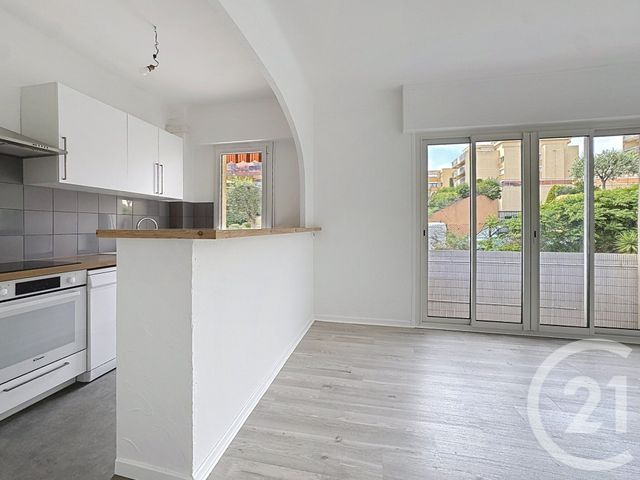 Appartement F3 &agrave; louer - 3 pi&egrave;ces - 62 m2 - Nice - 06 - PROVENCE-ALPES-COTE-D-AZUR