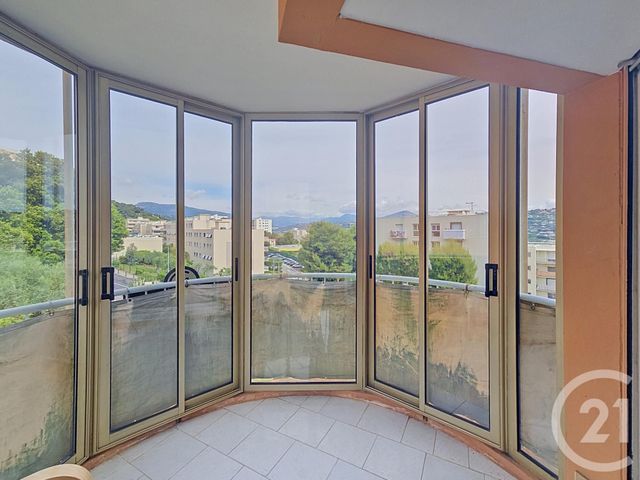 Appartement F3 &agrave; vendre - 3 pi&egrave;ces - 60 m2 - St Laurent Du Var - 06 - PROVENCE-ALPES-COTE-D-AZUR