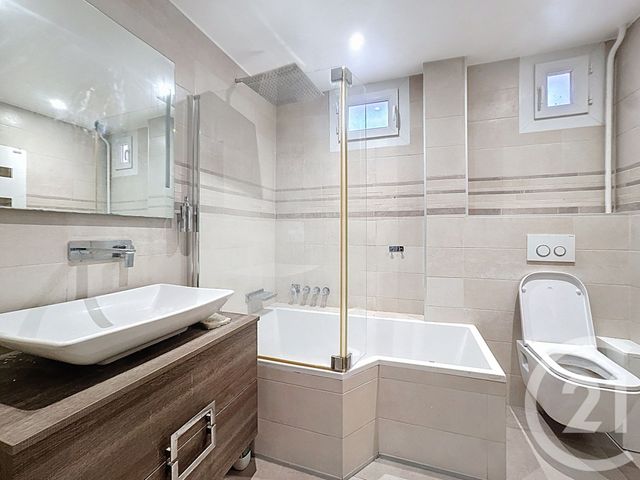 Appartement F3 &agrave; louer - 3 pi&egrave;ces - 54,70 m2 - Cannes - 06 - PROVENCE-ALPES-COTE-D-AZUR