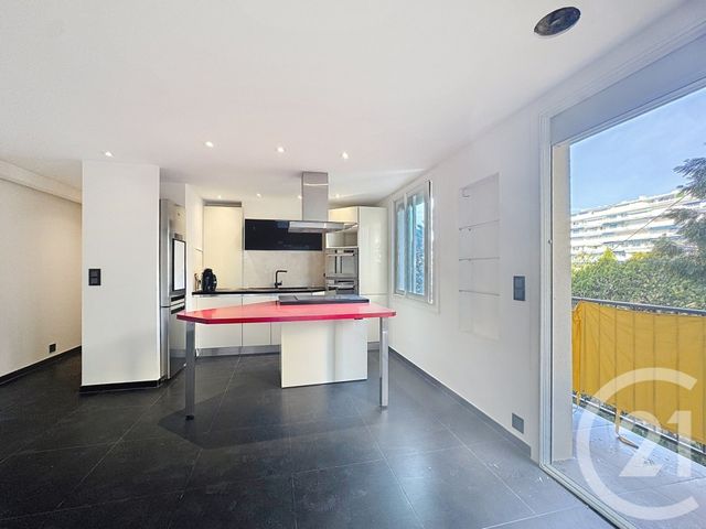 Appartement F3 &agrave; louer - 3 pi&egrave;ces - 54,70 m2 - Cannes - 06 - PROVENCE-ALPES-COTE-D-AZUR