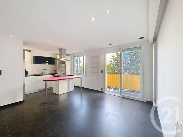 Appartement F3 &agrave; louer - 3 pi&egrave;ces - 54,70 m2 - Cannes - 06 - PROVENCE-ALPES-COTE-D-AZUR