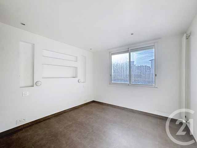 Appartement F3 &agrave; louer - 3 pi&egrave;ces - 54,70 m2 - Cannes - 06 - PROVENCE-ALPES-COTE-D-AZUR