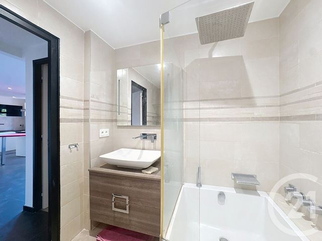Appartement F3 &agrave; louer - 3 pi&egrave;ces - 54,70 m2 - Cannes - 06 - PROVENCE-ALPES-COTE-D-AZUR