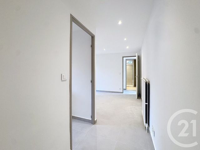 Appartement F3 &agrave; louer - 3 pi&egrave;ces - 54 m2 - Cannes - 06 - PROVENCE-ALPES-COTE-D-AZUR