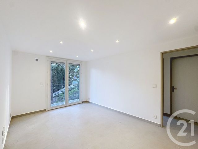 Appartement F3 &agrave; louer - 3 pi&egrave;ces - 54 m2 - Cannes - 06 - PROVENCE-ALPES-COTE-D-AZUR