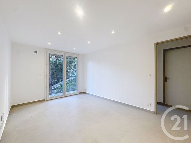 Appartement F3 &agrave; louer - 3 pi&egrave;ces - 54 m2 - Cannes - 06 - PROVENCE-ALPES-COTE-D-AZUR