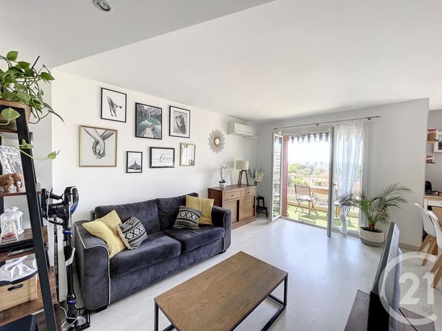 Appartement &agrave; louer - 3 pi&egrave;ces - 56,94 m2 - Nice - 06 - PROVENCE-ALPES-COTE-D-AZUR