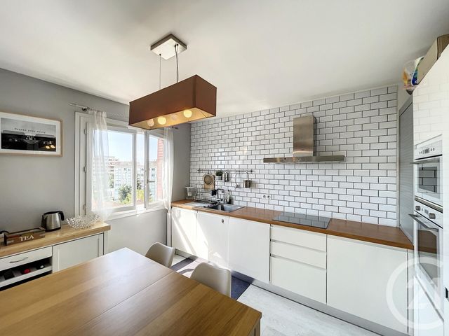 Appartement &agrave; louer - 3 pi&egrave;ces - 56,94 m2 - Nice - 06 - PROVENCE-ALPES-COTE-D-AZUR