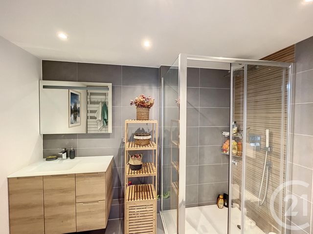Appartement &agrave; louer - 3 pi&egrave;ces - 56,94 m2 - Nice - 06 - PROVENCE-ALPES-COTE-D-AZUR