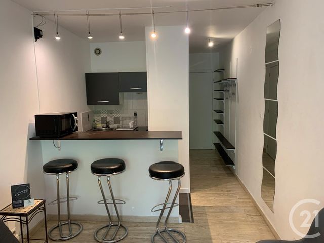 Appartement F1 &agrave; louer - 1 pi&egrave;ce - 20 m2 - Nice - 06 - PROVENCE-ALPES-COTE-D-AZUR