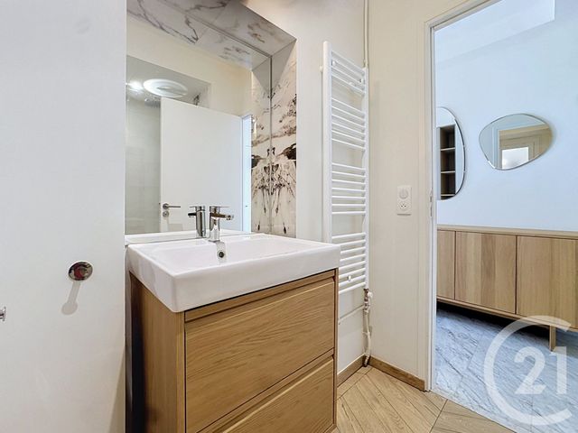Appartement &agrave; louer - 3 pi&egrave;ces - 56,35 m2 - Nice - 06 - PROVENCE-ALPES-COTE-D-AZUR