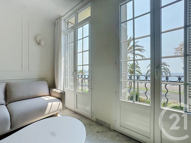 Appartement &agrave; louer - 3 pi&egrave;ces - 56,35 m2 - Nice - 06 - PROVENCE-ALPES-COTE-D-AZUR