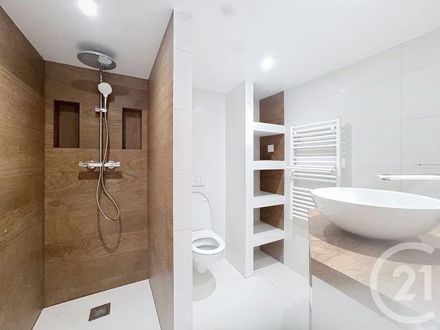 Appartement F2 &agrave; louer - 2 pi&egrave;ces - 31 m2 - Le Cannet - 06 - PROVENCE-ALPES-COTE-D-AZUR