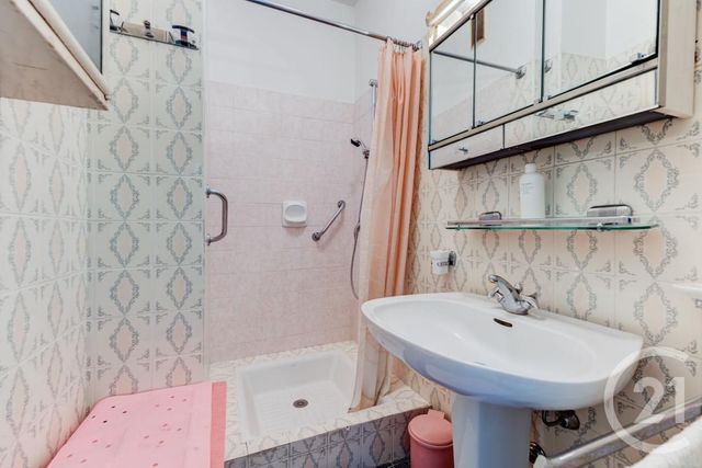 Appartement F4 &agrave; vendre - 4 pi&egrave;ces - 94,03 m2 - Nice - 06 - PROVENCE-ALPES-COTE-D-AZUR