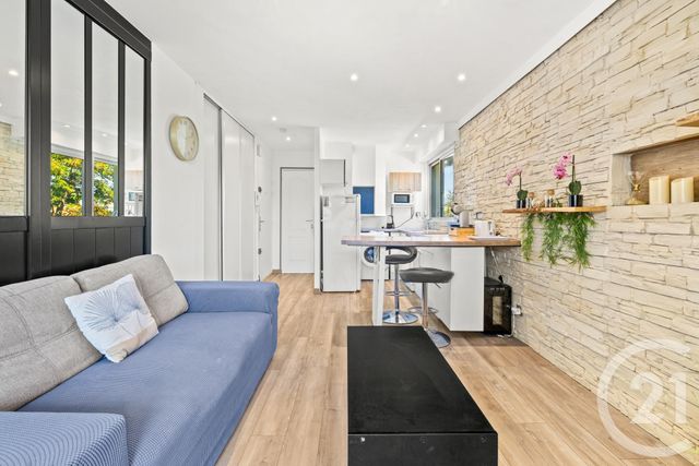Appartement F1 &agrave; vendre - 1 pi&egrave;ce - 33,18 m2 - St Laurent Du Var - 06 - PROVENCE-ALPES-COTE-D-AZUR