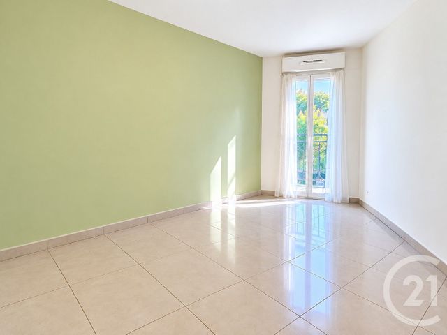 Appartement F2 &agrave; louer - 2 pi&egrave;ces - 50 m2 - Nice - 06 - PROVENCE-ALPES-COTE-D-AZUR