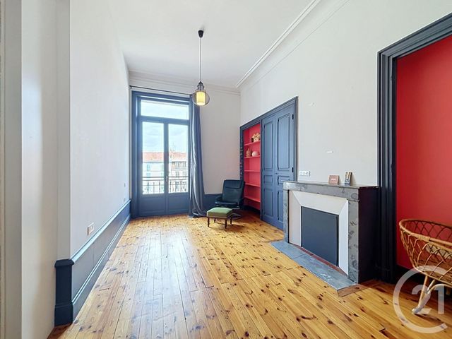 Appartement T5 &agrave; vendre - 6 pi&egrave;ces - 256,09 m2 - Le Puy En Velay - 43 - AUVERGNE
