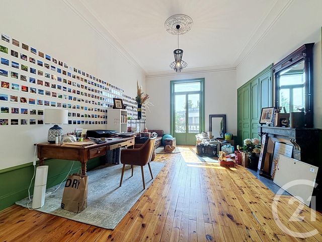 Appartement T5 &agrave; vendre - 6 pi&egrave;ces - 256,09 m2 - Le Puy En Velay - 43 - AUVERGNE
