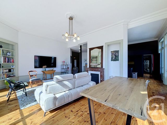 Appartement T5 &agrave; vendre - 6 pi&egrave;ces - 256,09 m2 - Le Puy En Velay - 43 - AUVERGNE
