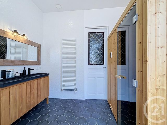 Appartement T5 &agrave; vendre - 6 pi&egrave;ces - 256,09 m2 - Le Puy En Velay - 43 - AUVERGNE
