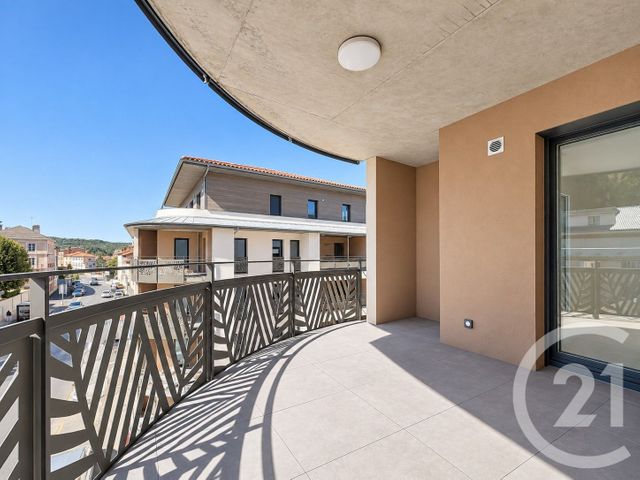 Appartement T3 &agrave; vendre - 4 pi&egrave;ces - 81,82 m2 - Le Puy En Velay - 43 - AUVERGNE