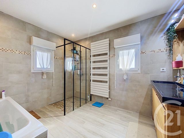 Maison &agrave; vendre - 5 pi&egrave;ces - 158,16 m2 - Bains - 43 - AUVERGNE