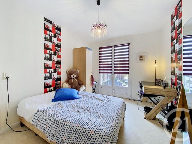 Appartement T3 &agrave; vendre - 3 pi&egrave;ces - 92,43 m2 - Le Puy En Velay - 43 - AUVERGNE