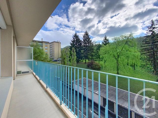 Appartement T3 &agrave; vendre - 3 pi&egrave;ces - 92,43 m2 - Le Puy En Velay - 43 - AUVERGNE