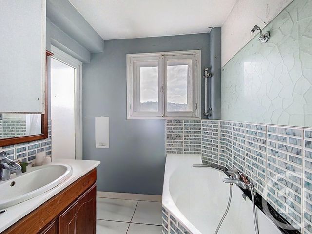 Appartement T3 à vendre - 3 pièces - 55,26 m2 - Le Puy En Velay - 43 - AUVERGNE