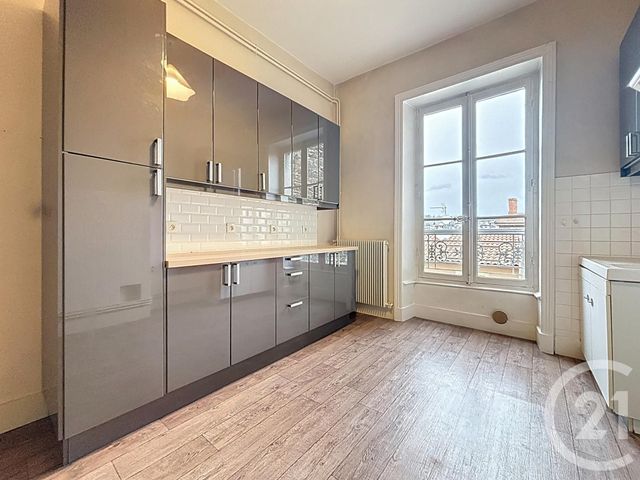 Appartement T4 &agrave; vendre - 4 pi&egrave;ces - 118,78 m2 - Le Puy En Velay - 43 - AUVERGNE