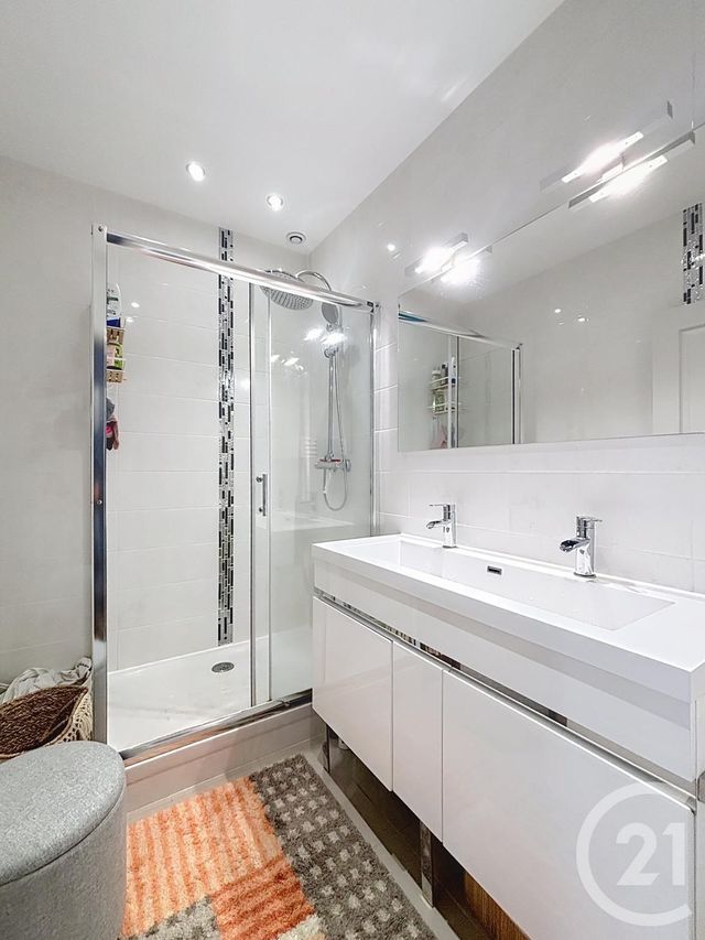 Appartement F4 &agrave; vendre - 4 pi&egrave;ces - 85,53 m2 - Le Puy En Velay - 43 - AUVERGNE