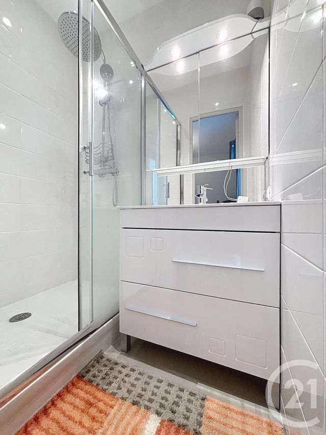 Appartement F4 &agrave; vendre - 4 pi&egrave;ces - 85,53 m2 - Le Puy En Velay - 43 - AUVERGNE