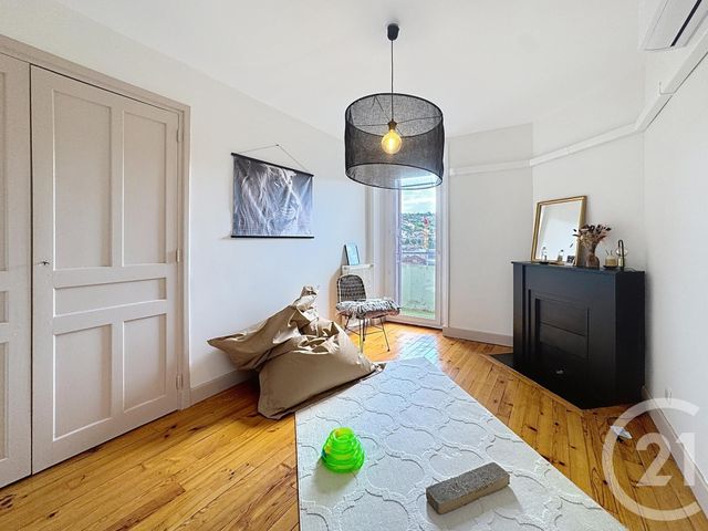 Appartement F4 &agrave; vendre - 5 pi&egrave;ces - 157 m2 - Le Puy En Velay - 43 - AUVERGNE