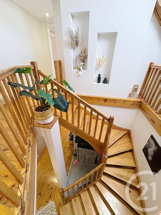 Appartement F4 &agrave; vendre - 5 pi&egrave;ces - 157 m2 - Le Puy En Velay - 43 - AUVERGNE