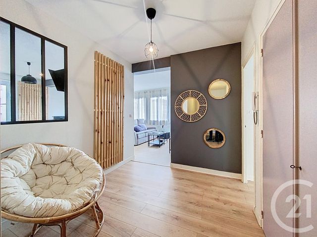 Appartement T4 &agrave; vendre - 5 pi&egrave;ces - 94,42 m2 - Le Puy En Velay - 43 - AUVERGNE