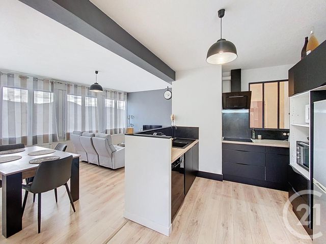 Appartement T4 &agrave; vendre - 5 pi&egrave;ces - 94,42 m2 - Le Puy En Velay - 43 - AUVERGNE