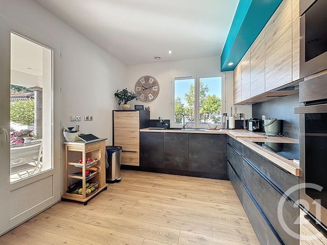 Maison &agrave; vendre - 5 pi&egrave;ces - 176 m2 - Polignac - 43 - AUVERGNE